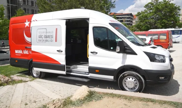 Kırşehir’de "Mobil Göç Noktası" uygulaması başlatıldı Kırşehir’de "Mobil Göç Noktası" uygulaması başlatıldı
