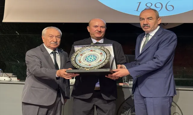 Kültepe Kazı Başkanı Prof. Dr. Kulakoğlu, KTO’nun meclis toplantısına katıldı Kültepe Kazı Başkanı Prof. Dr. Kulakoğlu, KTO’nun meclis toplantısına katıldı