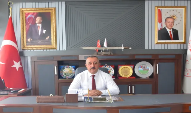 Niğde’de çiftçilere elma iç kurdu uyarısı Niğde’de çiftçilere elma iç kurdu uyarısı