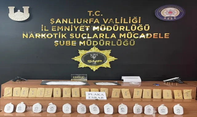 Şanlıurfa’da uyuşturucu operasyonunda 4 şüpheli yakalandı Şanlıurfa’da uyuşturucu operasyonunda 4 şüpheli yakalandı
