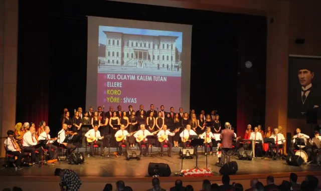 Sivas’ta THM korosu konser verdi Sivas’ta THM korosu konser verdi