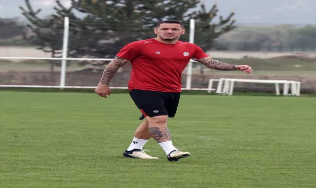 Sivasspor, Galatasaray maçı hazırlıklarını sürdürdü Sivasspor, Galatasaray maçı hazırlıklarını sürdürdü