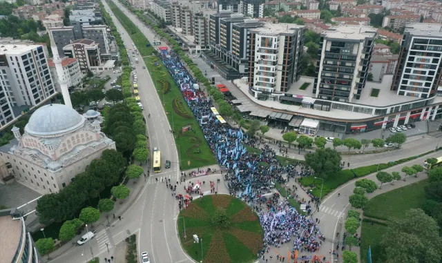 TÜRK-İŞ, 1 Mayıs Emek ve Dayanışma Günü’nü Bursa’da kutladı TÜRK-İŞ, 1 Mayıs Emek ve Dayanışma Günü’nü Bursa’da kutladı