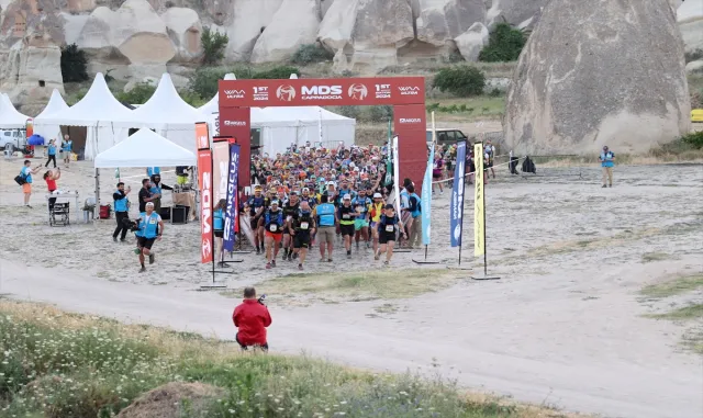 Kapadokya Çöl Maratonu’nda 30 kilometrelik koşu tamamlandı Kapadokya Çöl Maratonu’nda 30 kilometrelik koşu tamamlandı