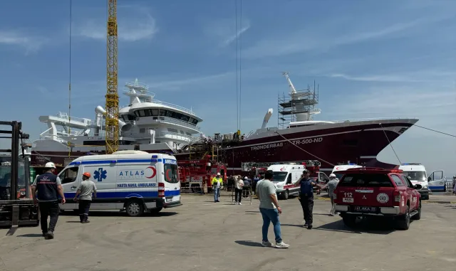 Kocaeli’de tersanedeki gemide çıkan yangında yaralanan personel öldü Kocaeli’de tersanedeki gemide çıkan yangında yaralanan personel öldü