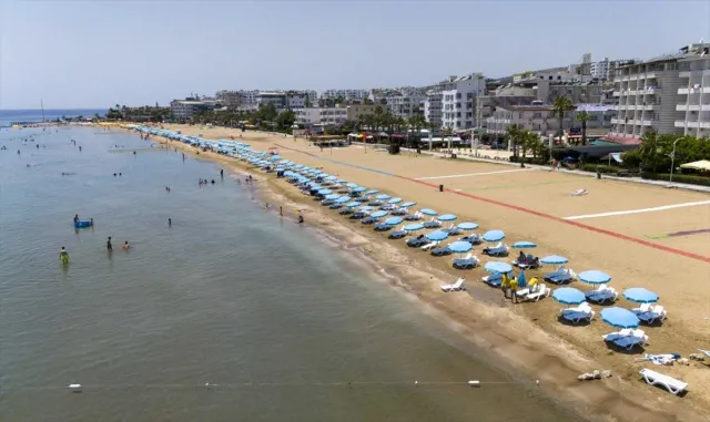 Mersin’in plajlarında turizm sezonu hazırlıkları tamamlandı Mersin’in plajlarında turizm sezonu hazırlıkları tamamlandı