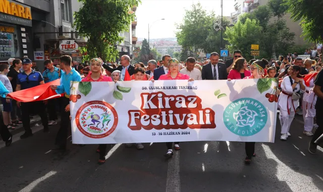 Tekirdağ’da 58. Uluslararası Kiraz Festivali’nde ateş yakıldı Tekirdağ’da 58. Uluslararası Kiraz Festivali’nde ateş yakıldı