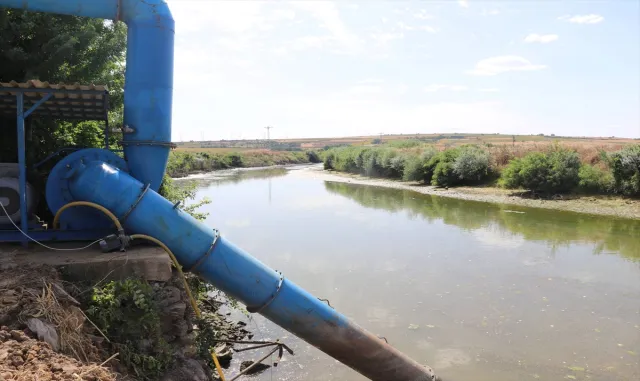 Tunca Nehri’nde kuraklık nedeniyle kontrollü sulamaya geçildi Tunca Nehri’nde kuraklık nedeniyle kontrollü sulamaya geçildi