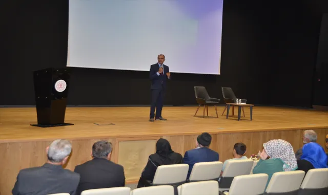 Kahramankazan’da 15 Temmuz Demokrasi ve Milli Birlik Günü nedeniyle anma etkinliği düzenlendi Kahramankazan’da 15 Temmuz Demokrasi ve Milli Birlik Günü nedeniyle anma etkinliği düzenlendi