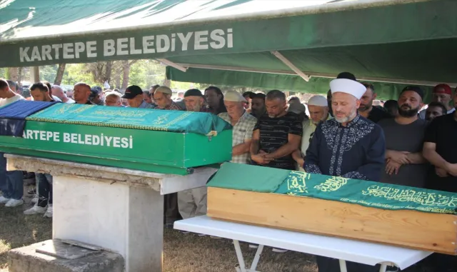 Kocaeli’de 2 çocuğun öldüğü kazaya ilişkin tır sürücüsü tutuklandı Kocaeli’de 2 çocuğun öldüğü kazaya ilişkin tır sürücüsü tutuklandı