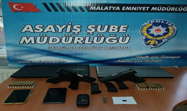 Malatya’da dolandırıcılık şüphelisi 178 saatlik görüntü incelenerek yakalandı Malatya’da dolandırıcılık şüphelisi 178 saatlik görüntü incelenerek yakalandı