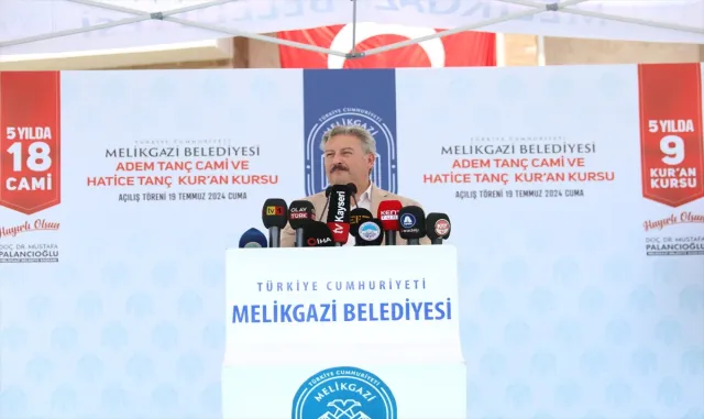 Melikgazi Belediyesi ve hayırsever iş birliğiyle ilçeye yeni bir cami ve Kur’an kursu kazandırıldı Melikgazi Belediyesi ve hayırsever iş birliğiyle ilçeye yeni bir cami ve Kur’an kursu kazandırıldı
