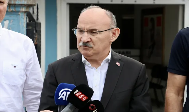 Sakarya’da silahlı saldırıda öldürülen eski Ferizli Belediye Başkanı Soğuk’un cenazesi defnedildi Sakarya’da silahlı saldırıda öldürülen eski Ferizli Belediye Başkanı Soğuk’un cenazesi defnedildi