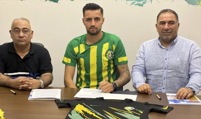 Şanlıurfaspor, Ahmet Gökbayır’ı transfer etti Şanlıurfaspor, Ahmet Gökbayır’ı transfer etti