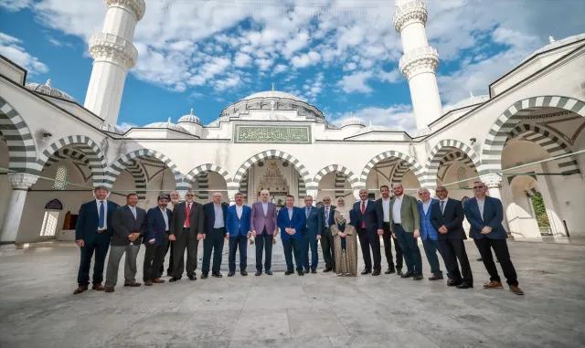TBMM Başkanı Kurtulmuş, ABD’deki Müslüman toplum liderleriyle bir araya geldi TBMM Başkanı Kurtulmuş, ABD’deki Müslüman toplum liderleriyle bir araya geldi