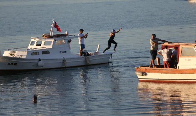 3. Gökçeada Açık Deniz Yüzme Maratonu tamamlandı 3. Gökçeada Açık Deniz Yüzme Maratonu tamamlandı