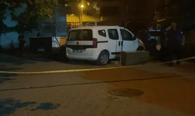Bursa’da 3 kişiyi silahla yaralayan şüpheli yakalandı Bursa’da 3 kişiyi silahla yaralayan şüpheli yakalandı