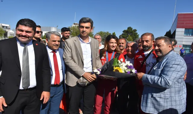Olimpiyat ikincisi Hatice Akbaş, memleketi Malatya’ya geldi: Olimpiyat ikincisi Hatice Akbaş, memleketi Malatya’ya geldi: