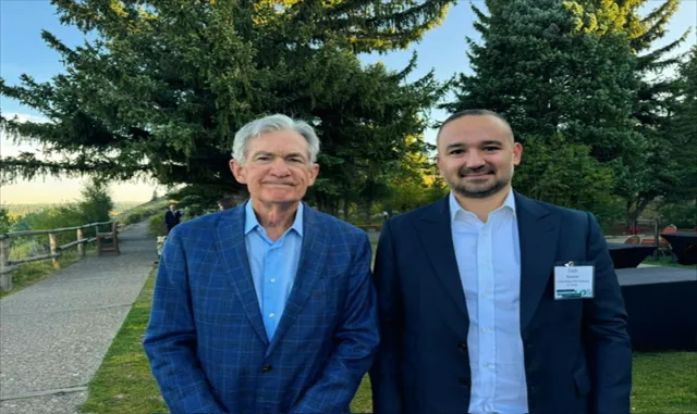 TCMB Başkanı Karahan, Jackson Hole’de, Fed Başkanı Powell ile bir araya geldi TCMB Başkanı Karahan, Jackson Hole’de, Fed Başkanı Powell ile bir araya geldi