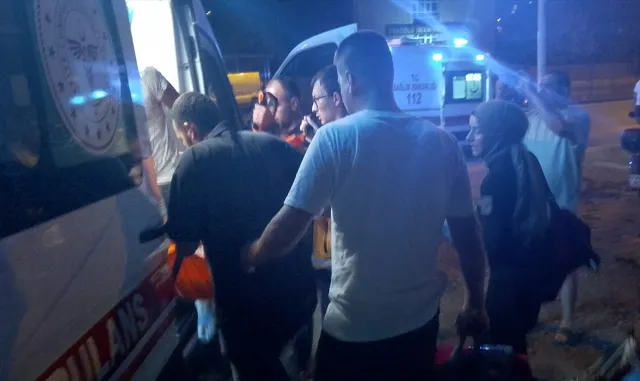 Zonguldak’ta ablası, eniştesi ve yeğenlerini bıçakla yaralayan şüpheli gözaltına alındı Zonguldak’ta ablası, eniştesi ve yeğenlerini bıçakla yaralayan şüpheli gözaltına alındı