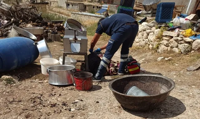 Adana’da bir kişinin tabancayla öldürülmesine ilişkin davanın firari 3 sanığından biri tutuklandı Adana’da bir kişinin tabancayla öldürülmesine ilişkin davanın firari 3 sanığından biri tutuklandı