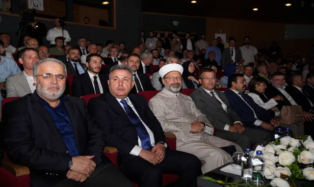 Diyanet İşleri Başkanı Erbaş, İzmir’deki Mevlid-i Nebi Haftası Programı’nda konuştu: Diyanet İşleri Başkanı Erbaş, İzmir’deki Mevlid-i Nebi Haftası Programı’nda konuştu: