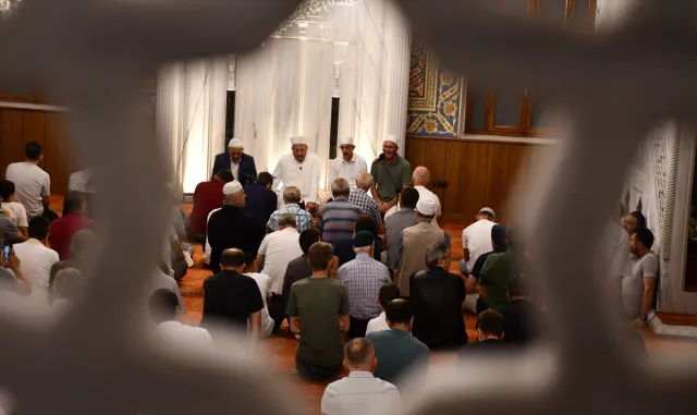 Doğu Marmara ve Batı Karadeniz’de Mevlit Kandili idrak edildi Doğu Marmara ve Batı Karadeniz’de Mevlit Kandili idrak edildi