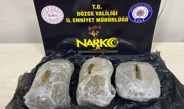 Düzce’de peynir bidonuna gizlenmiş sentetik uyuşturucu ele geçirildi Düzce’de peynir bidonuna gizlenmiş sentetik uyuşturucu ele geçirildi