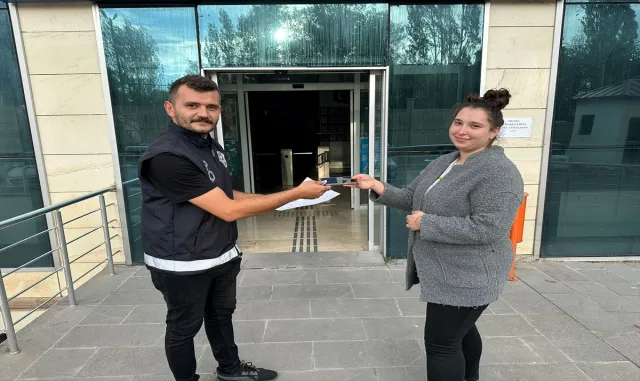 Erzurum’da vatandaşın kaybettiği telefon polislerin 2 günlük çalışmasıyla bulundu Erzurum’da vatandaşın kaybettiği telefon polislerin 2 günlük çalışmasıyla bulundu