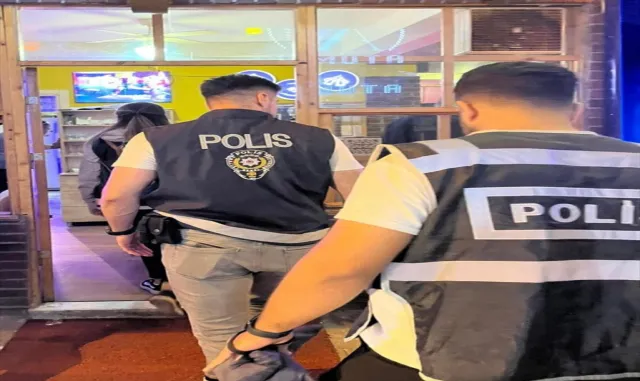Eskişehir’de aranan 2 şüpheli yakalandı Eskişehir’de aranan 2 şüpheli yakalandı