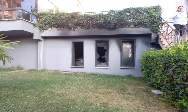 Kırklareli’nde site otoparkında çıkan yangında 1 kişi hayatını kaybetti Kırklareli’nde site otoparkında çıkan yangında 1 kişi hayatını kaybetti