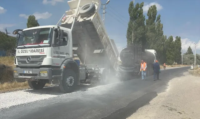 Nevşehir’de köy yolları konforlu hale getiriliyor Nevşehir’de köy yolları konforlu hale getiriliyor