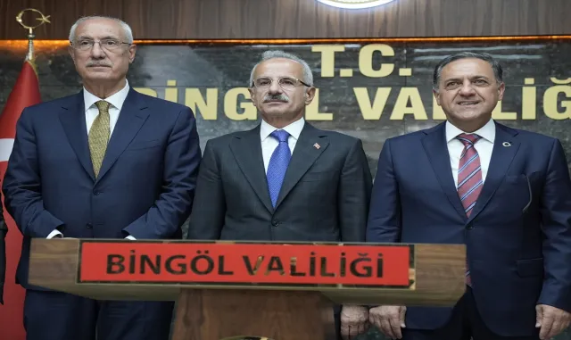 Ulaştırma ve Altyapı Bakanı Uraloğlu, Bingöl’de çeşitli ziyaretler gerçekleştirdi Ulaştırma ve Altyapı Bakanı Uraloğlu, Bingöl’de çeşitli ziyaretler gerçekleştirdi