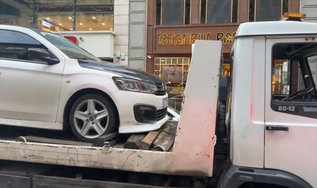 Zonguldak’ta abartı egzozlu araç kullanan kişiye 7 bin 945 lira ceza kesildi Zonguldak’ta abartı egzozlu araç kullanan kişiye 7 bin 945 lira ceza kesildi