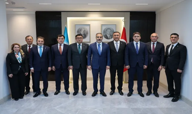 Bakan Fidan, TDT üyesi ülkelerin Dışişleri Bakan Yardımcıları ile Ankara’da görüştü Bakan Fidan, TDT üyesi ülkelerin Dışişleri Bakan Yardımcıları ile Ankara’da görüştü