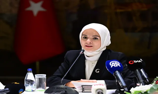 Bakan Göktaş, "Kültür, Sanat ve Medyanın Dönüştürücü Gücüyle Kadına Yönelik Şiddetin Önlenmesi Toplantısı"nda konuştu: Bakan Göktaş, "Kültür, Sanat ve Medyanın Dönüştürücü Gücüyle Kadına Yönelik Şiddetin Önlenmesi Toplantısı"nda konuştu: