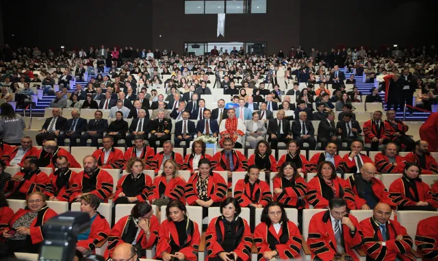 Bakan Kacır, Gebze Teknik Üniversitesi Akademik Yılı Açılış Töreni’nde konuştu: Bakan Kacır, Gebze Teknik Üniversitesi Akademik Yılı Açılış Töreni’nde konuştu: