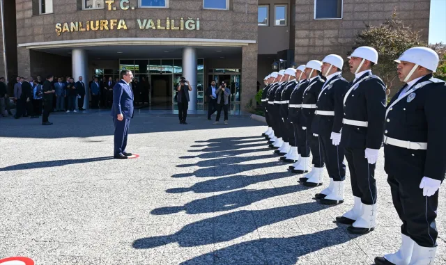 Cumhurbaşkanı Yardımcısı Cevdet Yılmaz, Şanlıurfa’da ziyaretlerde bulundu Cumhurbaşkanı Yardımcısı Cevdet Yılmaz, Şanlıurfa’da ziyaretlerde bulundu