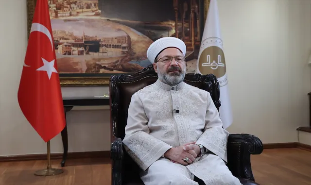 Diyanet İşleri Başkanı Erbaş, "İslam Barış ve İyilik Dinidir" konferansına video mesajla katıldı: Diyanet İşleri Başkanı Erbaş, "İslam Barış ve İyilik Dinidir" konferansına video mesajla katıldı: