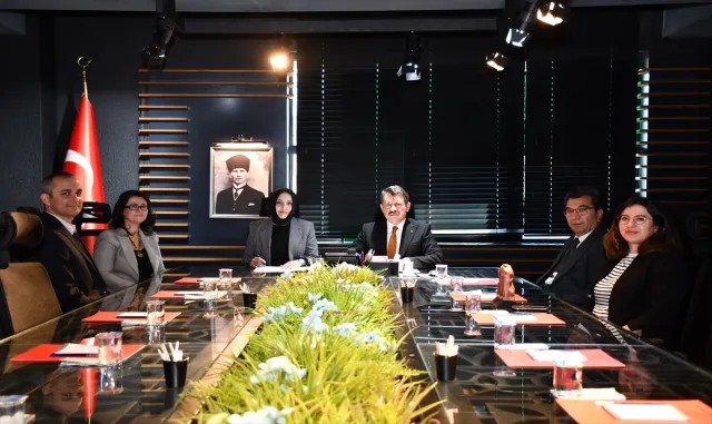 Eskişehir’de kadın hükümlülere ekonomik özgürlüklerini kazandırmak için KADEM ile protokol imzalandı Eskişehir’de kadın hükümlülere ekonomik özgürlüklerini kazandırmak için KADEM ile protokol imzalandı