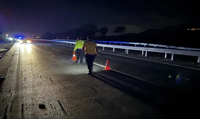 GÜNCELLEME - Aydın’da hafif ticari araçla çarpışan motosikletteki 2 kişi öldü GÜNCELLEME - Aydın’da hafif ticari araçla çarpışan motosikletteki 2 kişi öldü