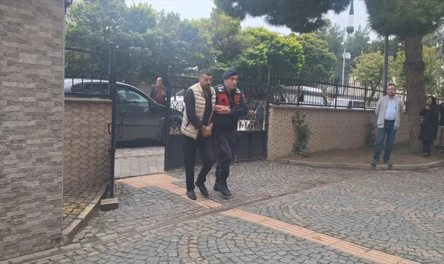 GÜNCELLEME - Samsun’da erken yaşta evlilik soruşturmasında 5 kişiye adli kontrol GÜNCELLEME - Samsun’da erken yaşta evlilik soruşturmasında 5 kişiye adli kontrol