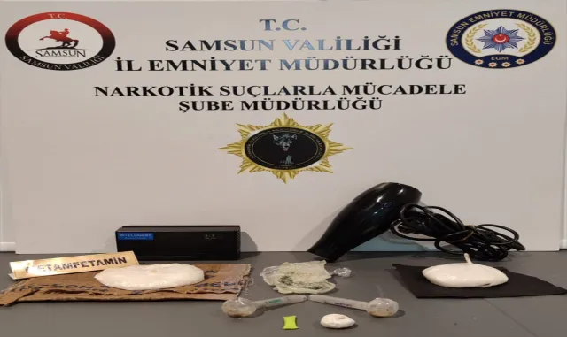 Samsun’da uyuşturucu operasyonunda yakalanan 1’i avukat 2 zanlı tutuklandı Samsun’da uyuşturucu operasyonunda yakalanan 1’i avukat 2 zanlı tutuklandı