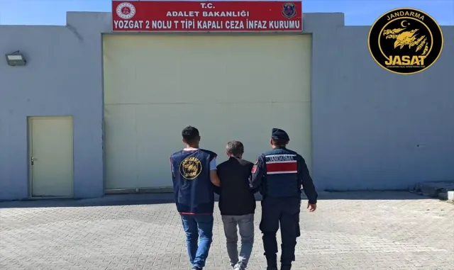 Yozgat’ta hakkında 6 yıl hapis cezası bulunan firari hükümlü yakalandı Yozgat’ta hakkında 6 yıl hapis cezası bulunan firari hükümlü yakalandı