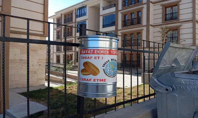 Yunak’ta "İsraf Etme, İkram Et" projesi başladı Yunak’ta "İsraf Etme, İkram Et" projesi başladı