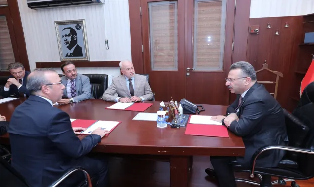 Eskişehir’de "Lise Düzeyindeki Okullarda İlk Yardım Farkındalığının Artırılması İş Birliği Protokolü" imzalandı Eskişehir’de "Lise Düzeyindeki Okullarda İlk Yardım Farkındalığının Artırılması İş Birliği Protokolü" imzalandı