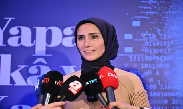 KADEM Mütevelli Heyeti Başkanı Bayraktar’dan "yapay zeka" değerlendirmesi: KADEM Mütevelli Heyeti Başkanı Bayraktar’dan "yapay zeka" değerlendirmesi: