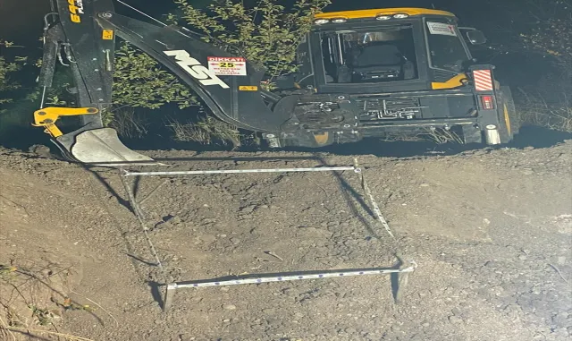 Kahramanmaraş’ta 19 yıl önce kaybolan kız kardeşlerin ölümüne ilişkin yakalanan zanlılar adliyede Kahramanmaraş’ta 19 yıl önce kaybolan kız kardeşlerin ölümüne ilişkin yakalanan zanlılar adliyede