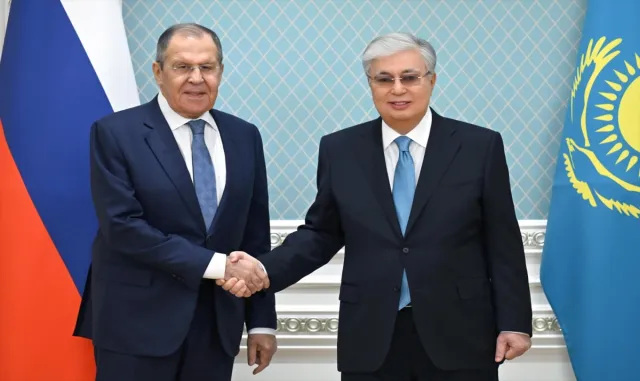 Kazakistan Cumhurbaşkanı Tokayev, Rusya Dışişleri Bakanı Lavrov’u kabul etti Kazakistan Cumhurbaşkanı Tokayev, Rusya Dışişleri Bakanı Lavrov’u kabul etti