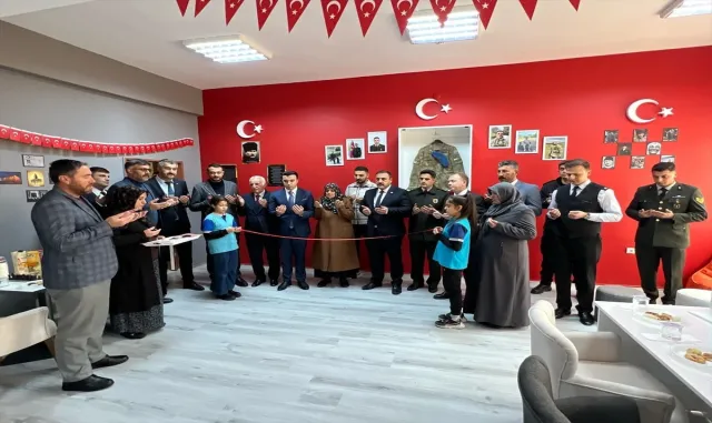 Kırşehirli şehidin adı ortaokuldaki kütüphanede yaşatılacak Kırşehirli şehidin adı ortaokuldaki kütüphanede yaşatılacak